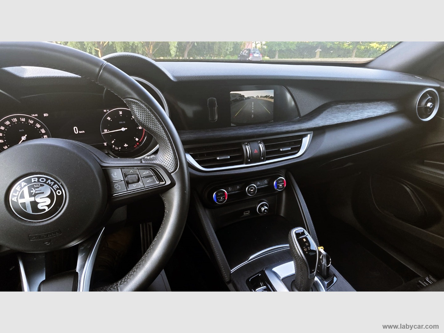 Stelvio 2.2 T.d. 160CV AT8 RWD SUPER - immagine 8