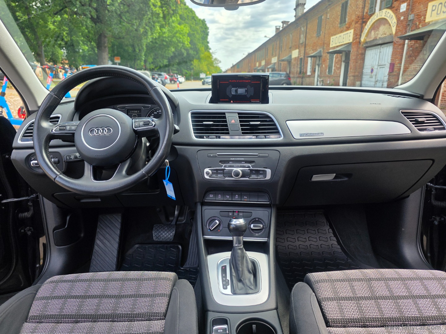 Q3 2.0 TDI 150CV quattro S tr. Sport - immagine 8