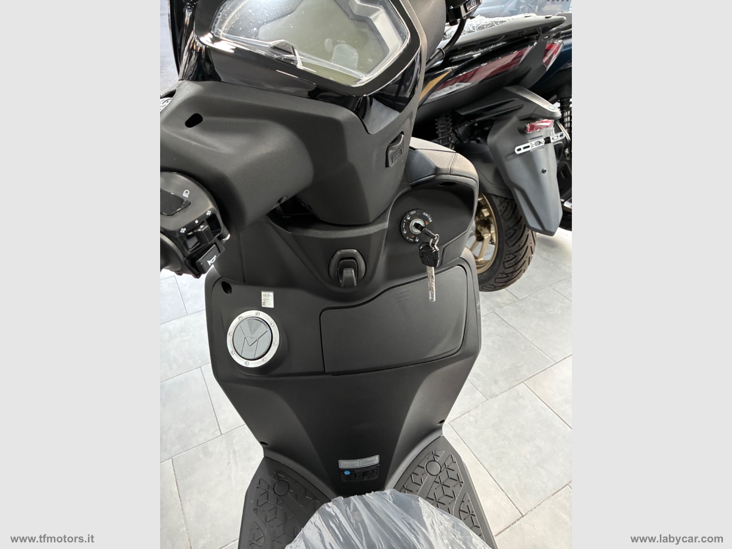 Agility NX 125i NERO - immagine 8