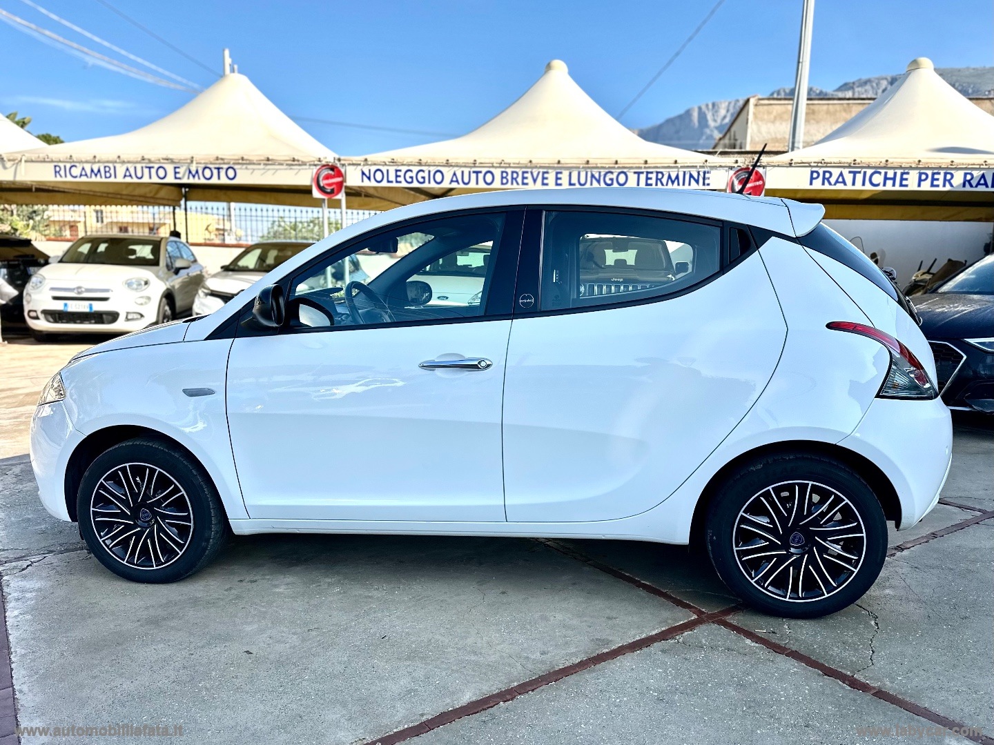 Ypsilon 1.0 FireFly 5p.S&S Hyb. Eco Gold HYBRID IDEALE PER NEOPATENTATI - immagine 8