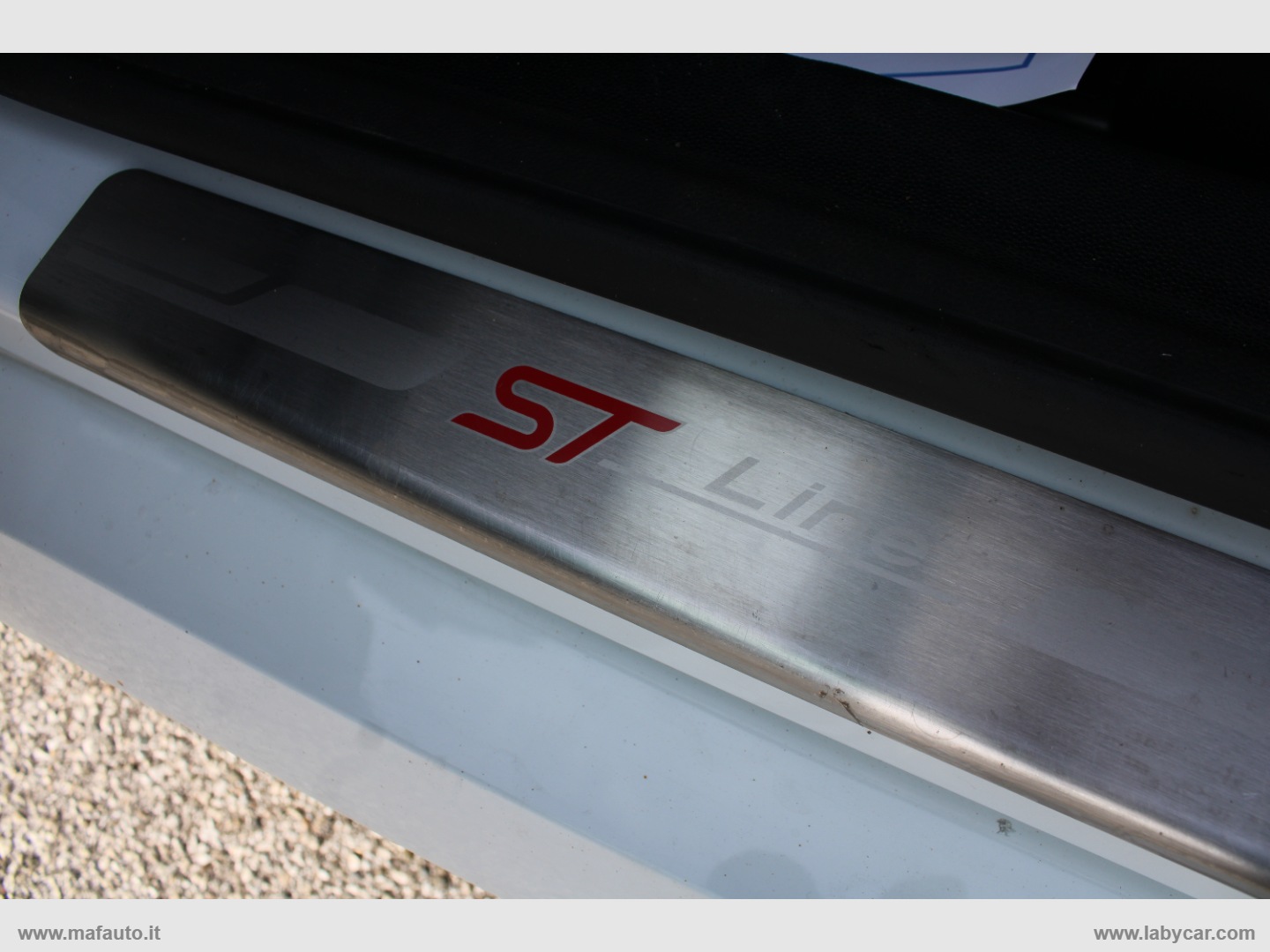 EcoSport 1.0 EcoBoost 125 CV S&S ST-Line - immagine 9