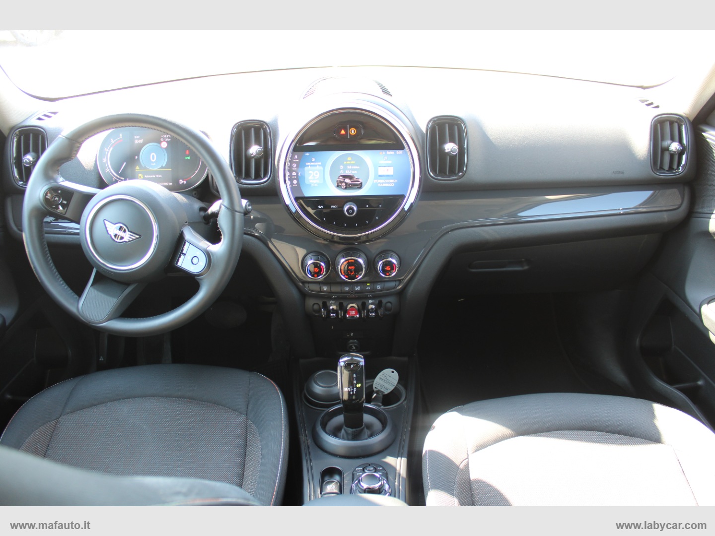 Mini Cooper D Essential Countryman - immagine 9