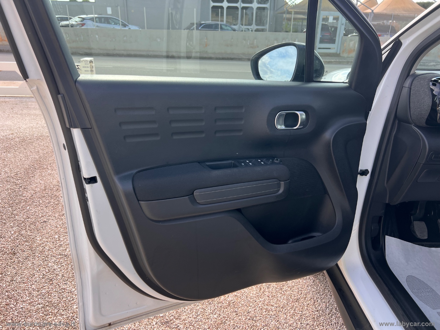 C3 Aircross BlueHDi 110 S&S Feel - immagine 9