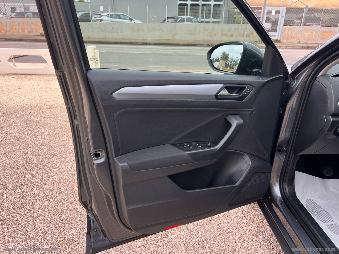 T-Roc 2.0 TDI SCR Edition Plus - immagine 9