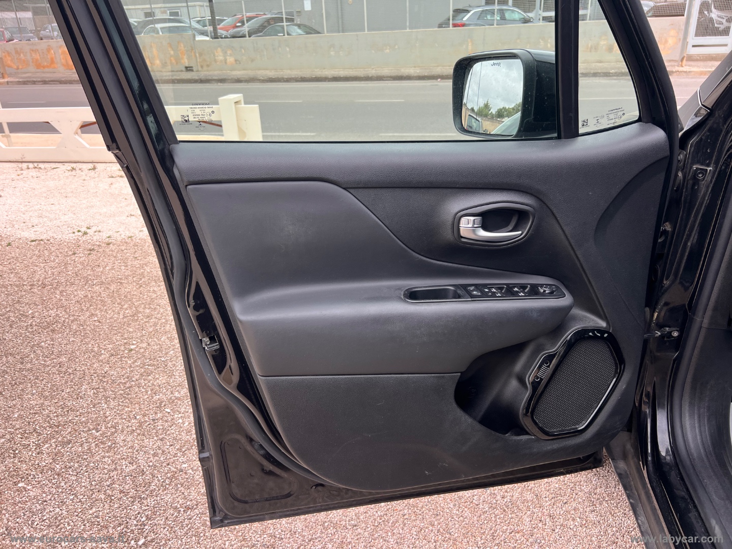 Renegade 1.6 Mjt 130CV S - immagine 9
