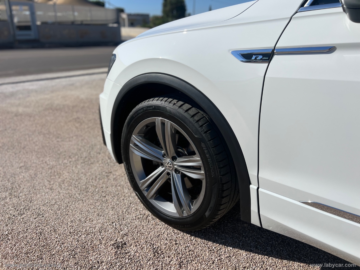 Tiguan 2.0 TDI DSG 4MOTION Sport BMT R-LINE - immagine 9