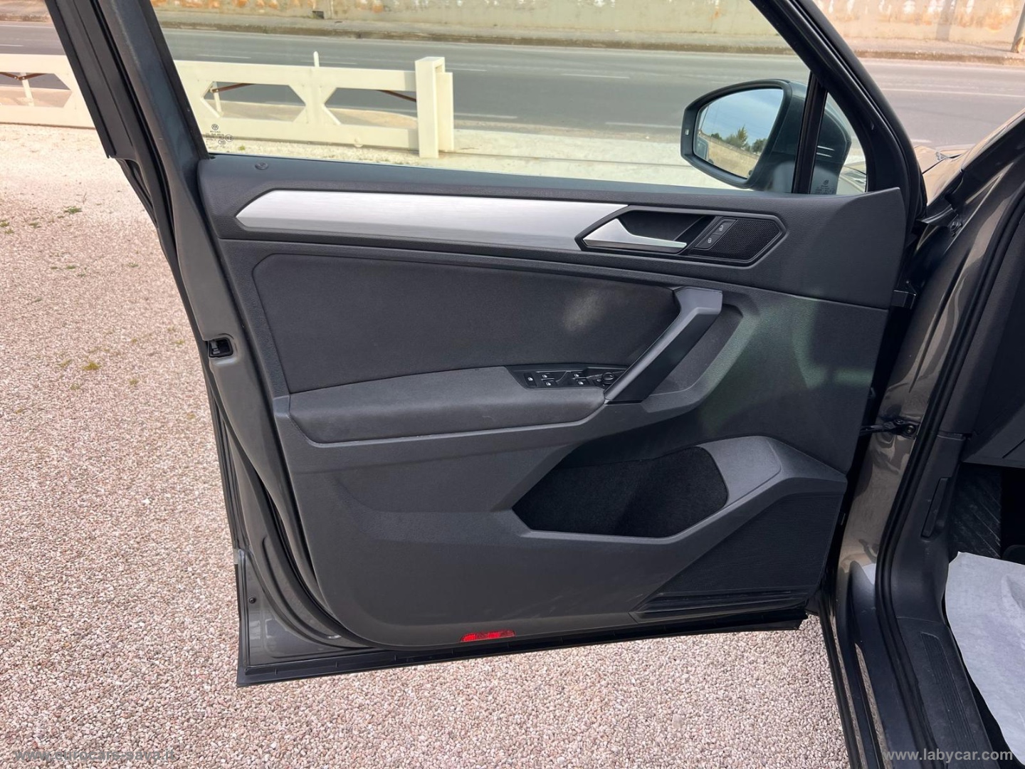 Tiguan 2.0 TDI Business BMT - immagine 9