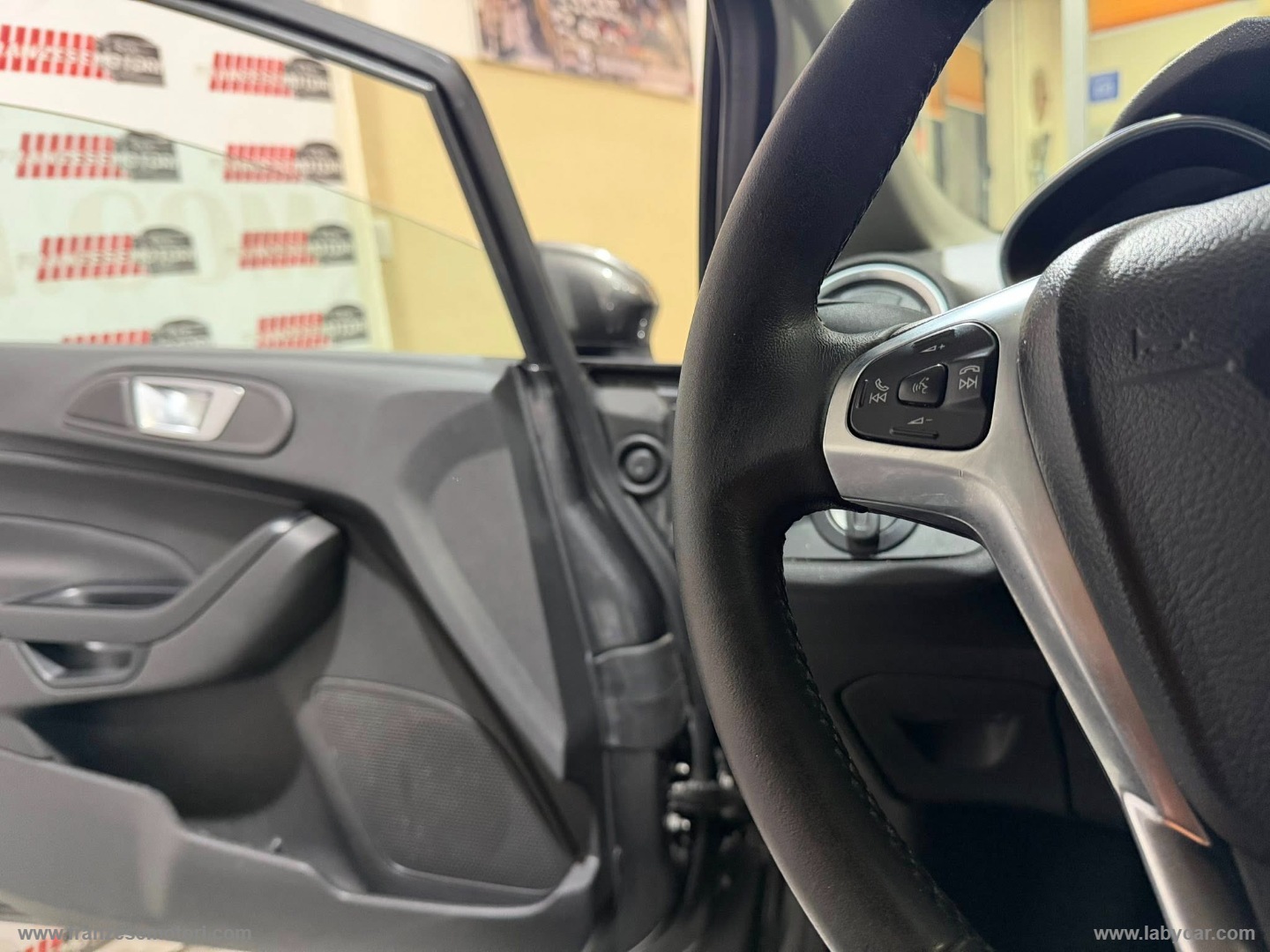 Fiesta 1.5 TDCi 75CV 5p. Bl. & White Ed. KM CERTIFICATI - PROV.NORD ITALIA - immagine 9