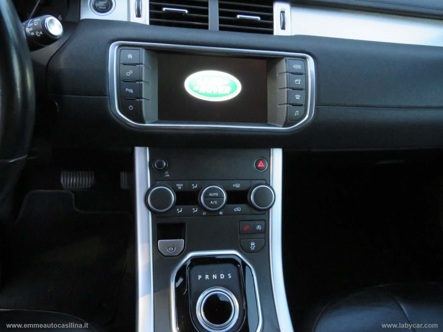 RR Evoque 2.0 TD4 150 CV 5p. SE Dynamic - immagine 9