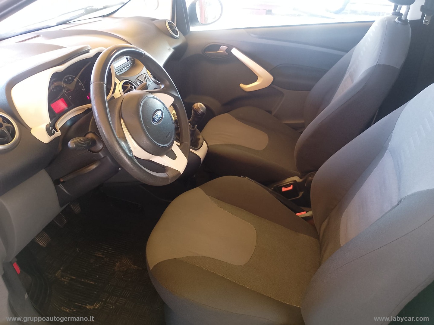 Ka+ 1.3 TDCi 75 CV Titanium - immagine 9