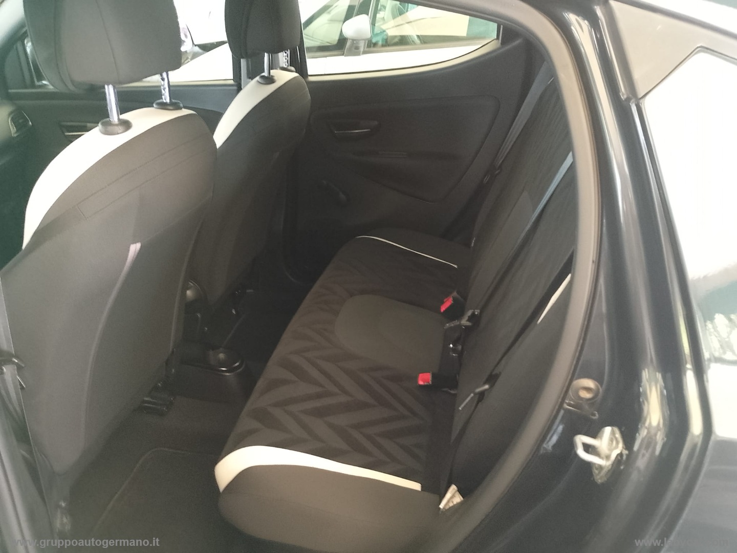 Ypsilon 1.2 69 CV 5p. Gold - immagine 9