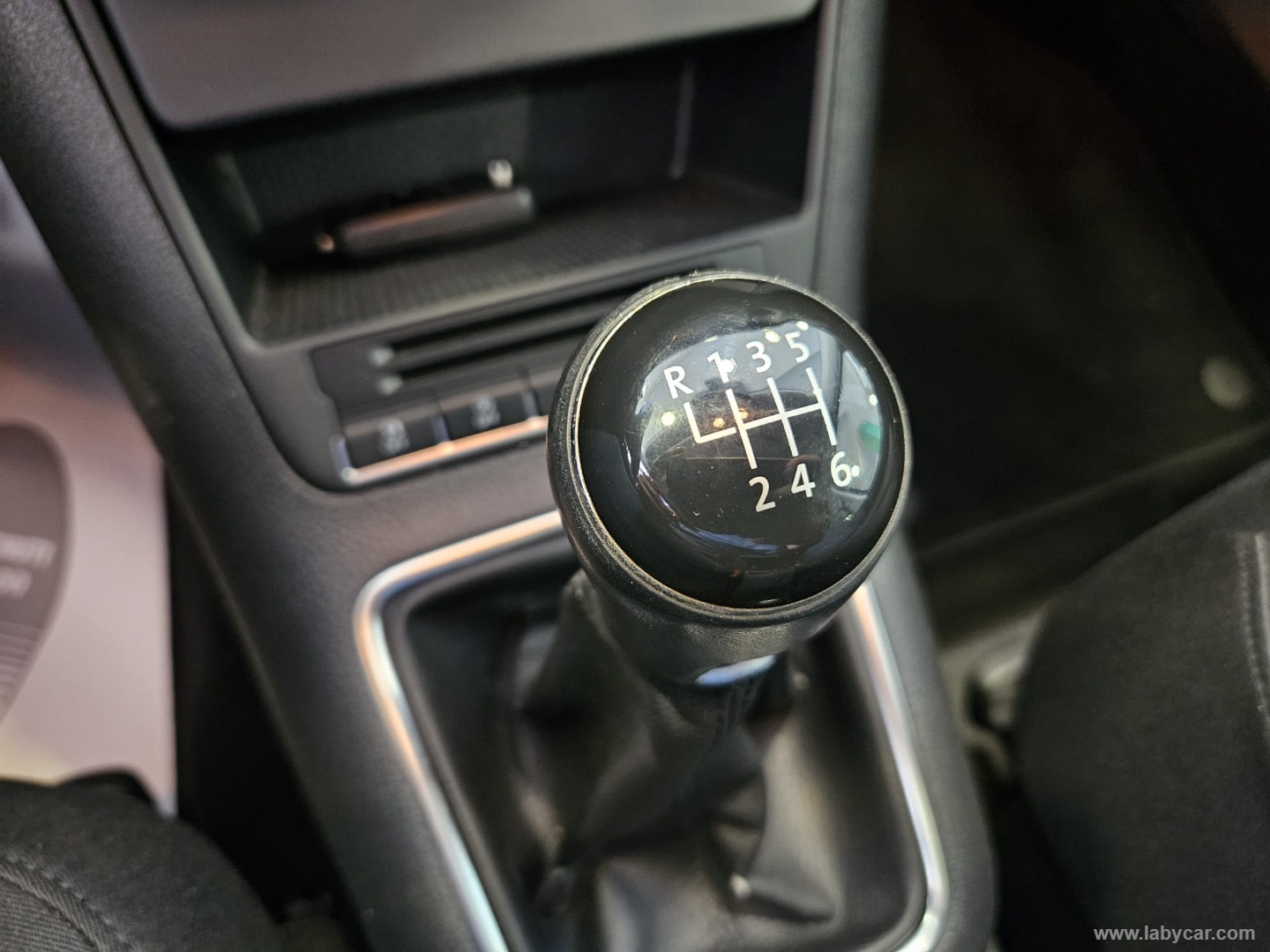 Tiguan 2.0 TDI 140CV Sport & Style BMT - immagine 9