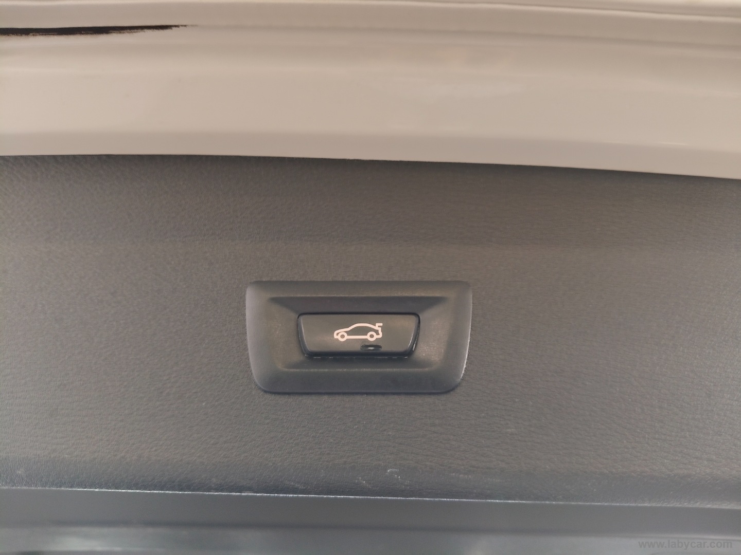 X1 xDrive18d Advantage - immagine 9