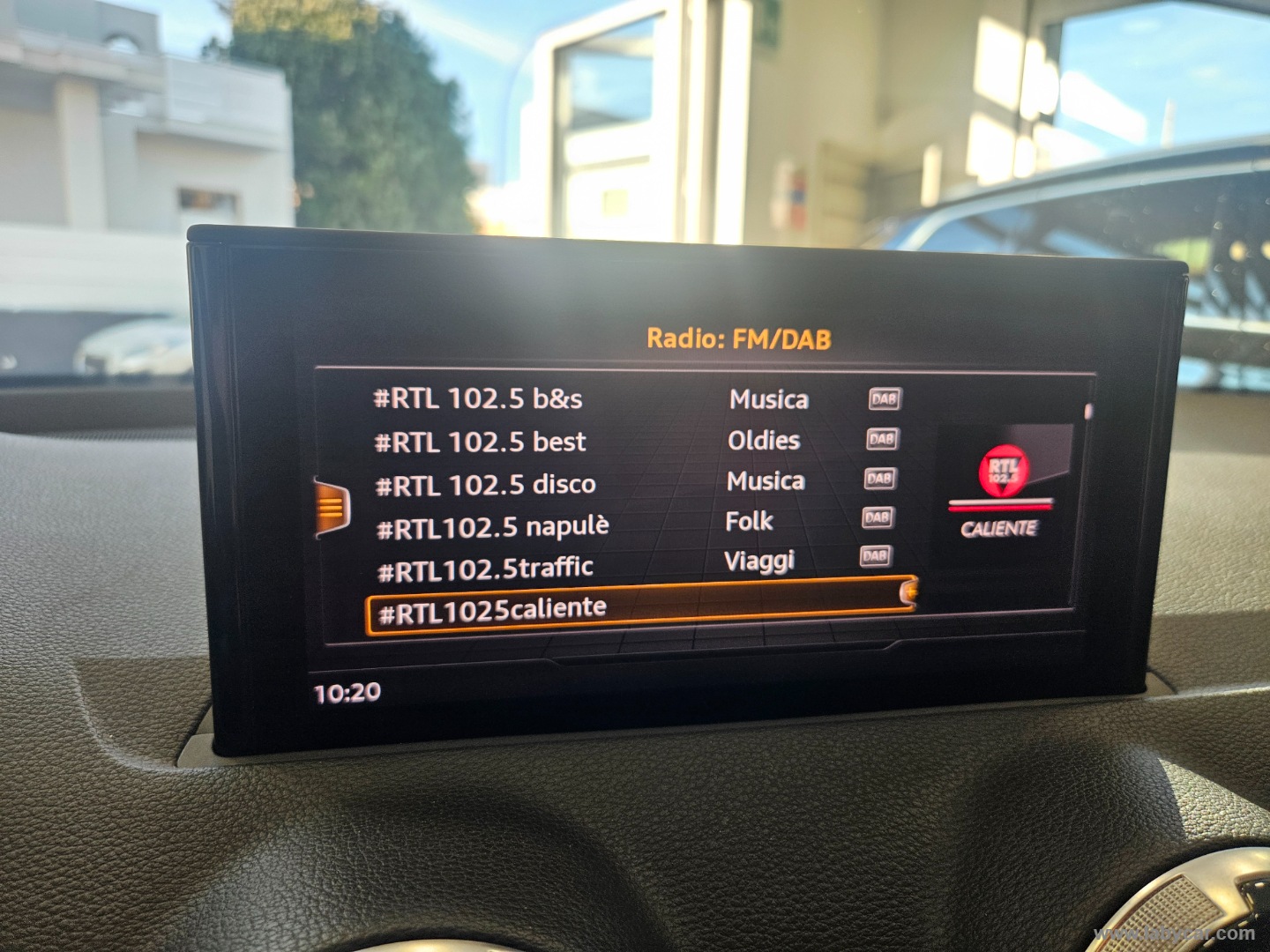 Q2 35 TDI S tronic Business - immagine 9