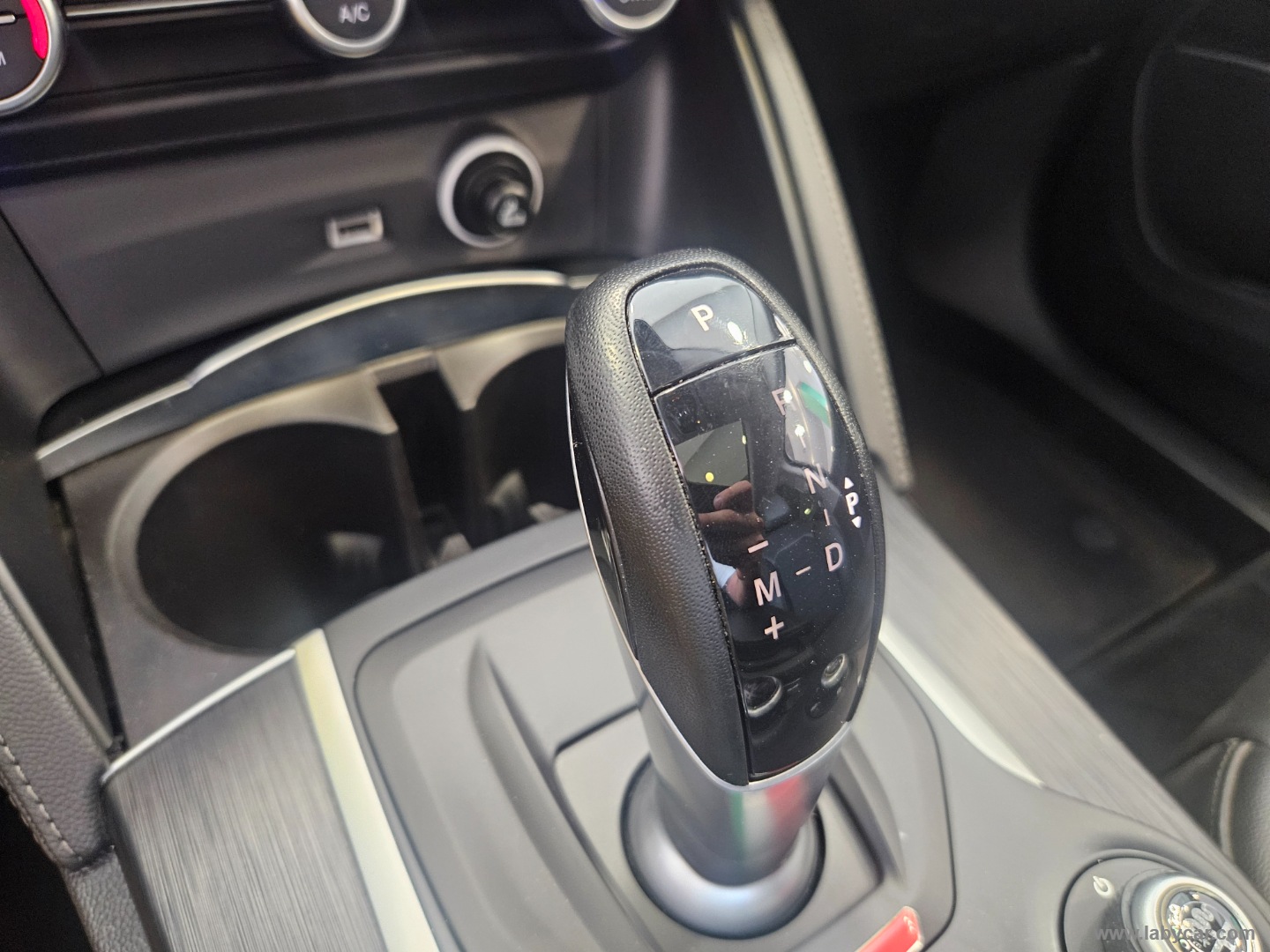 Stelvio 2.2 T.diesel 210 CV AT8 Q4 Exec. - immagine 9