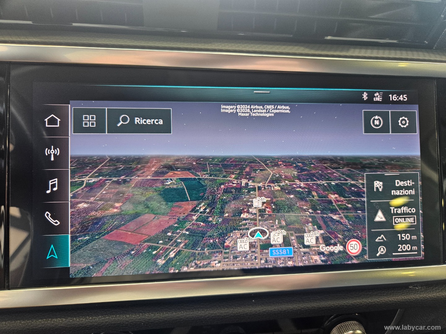 Q3 40 TDI quattro S tr. Business Adv. - immagine 9