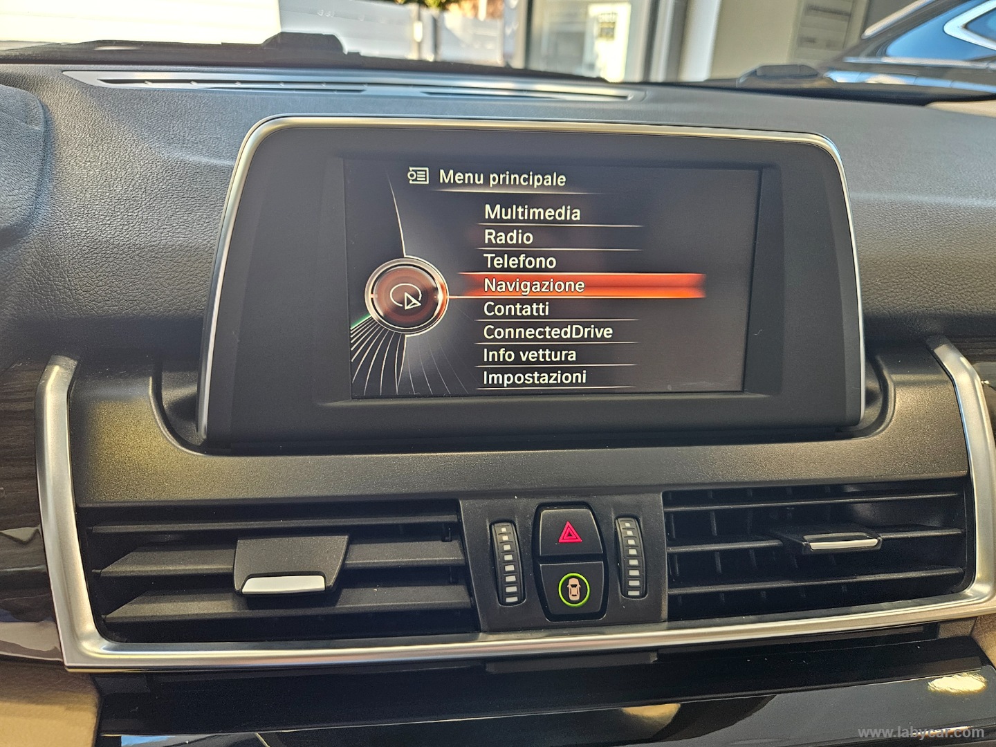 218 D ACTIVE TOURER LUXURY AUT. - immagine 9