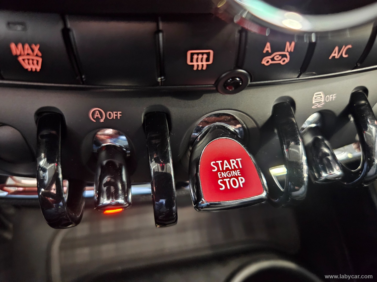 Mini Cooper D Business Clubman Aut. - immagine 9