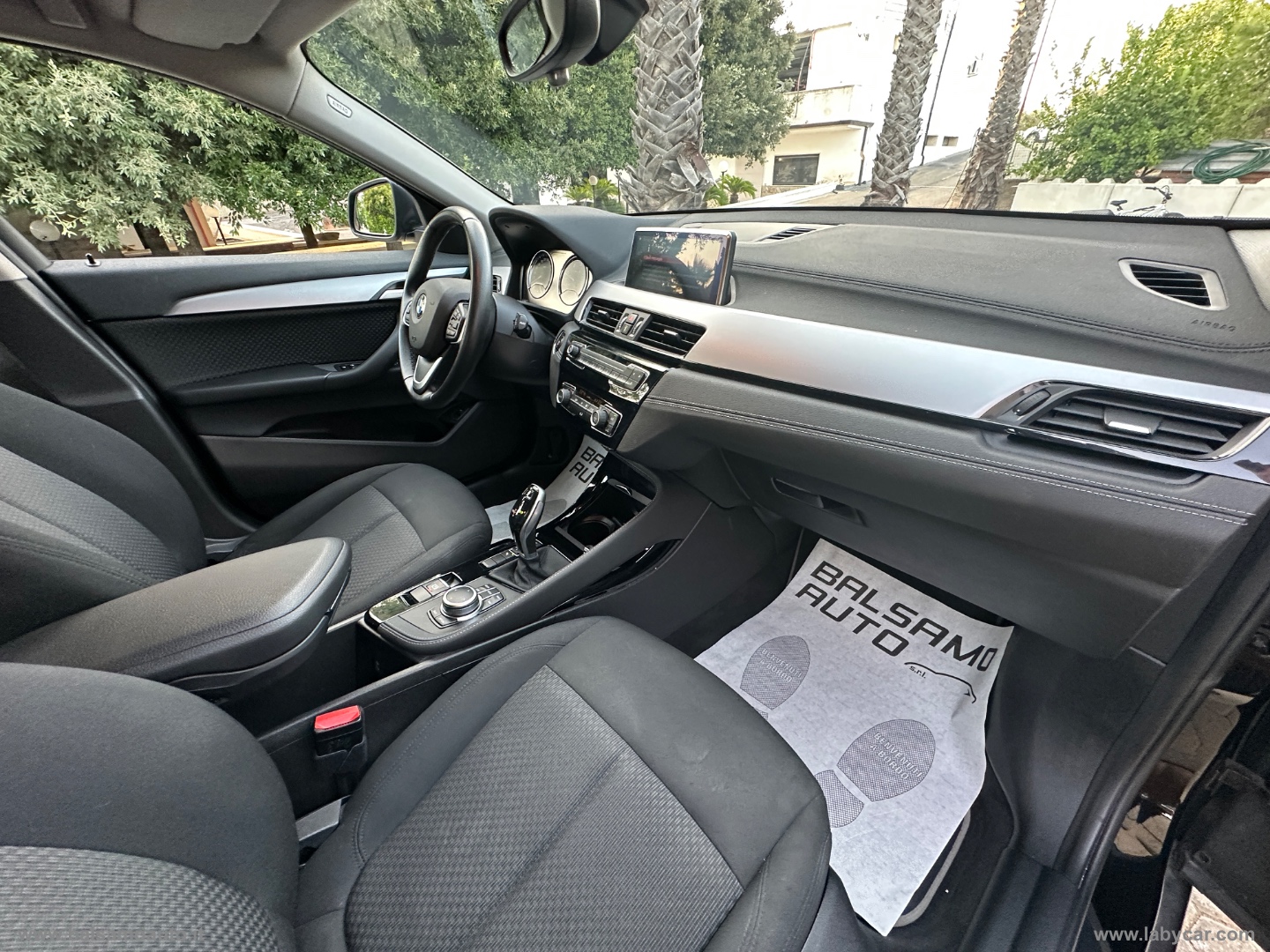 X2 xDrive18d Advantage - immagine 9