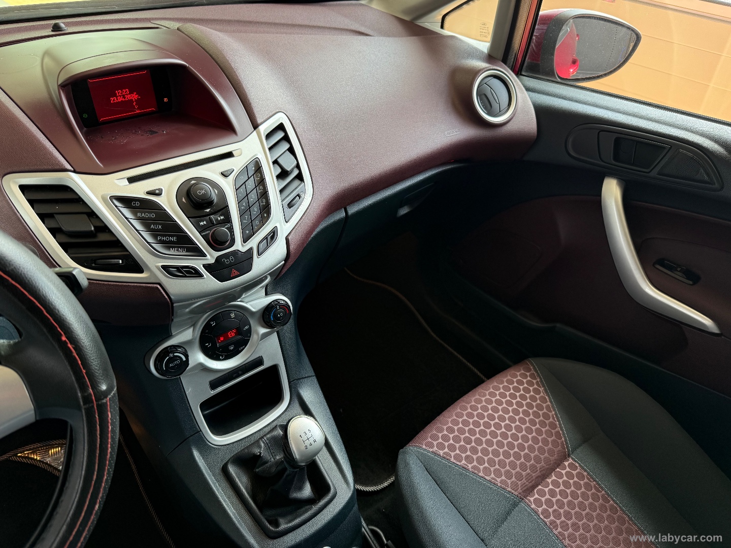 Fiesta 1.4 5p. Bz.- GPL Titanium - immagine 9