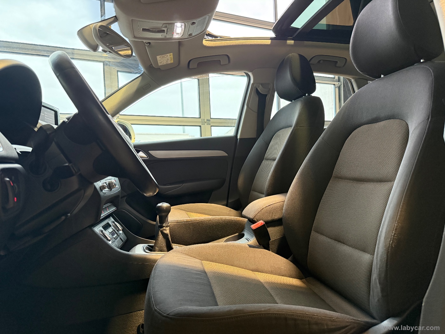 Q3 2.0 TDI quattro TETTO APRIBILE - immagine 9