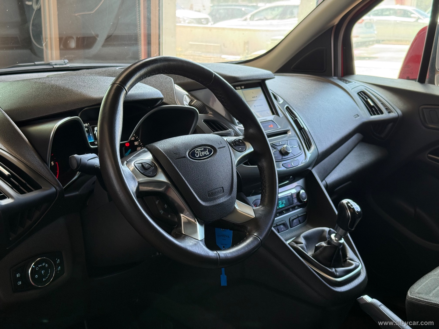 Tourneo Connect 1.5 TDCi 120 CV Plus - immagine 9