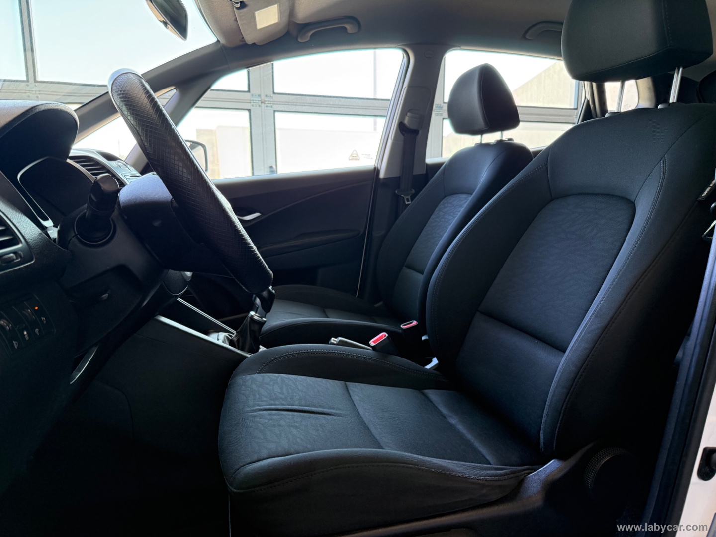 ix20 1.4 CRDI 77 CV Comfort - immagine 9