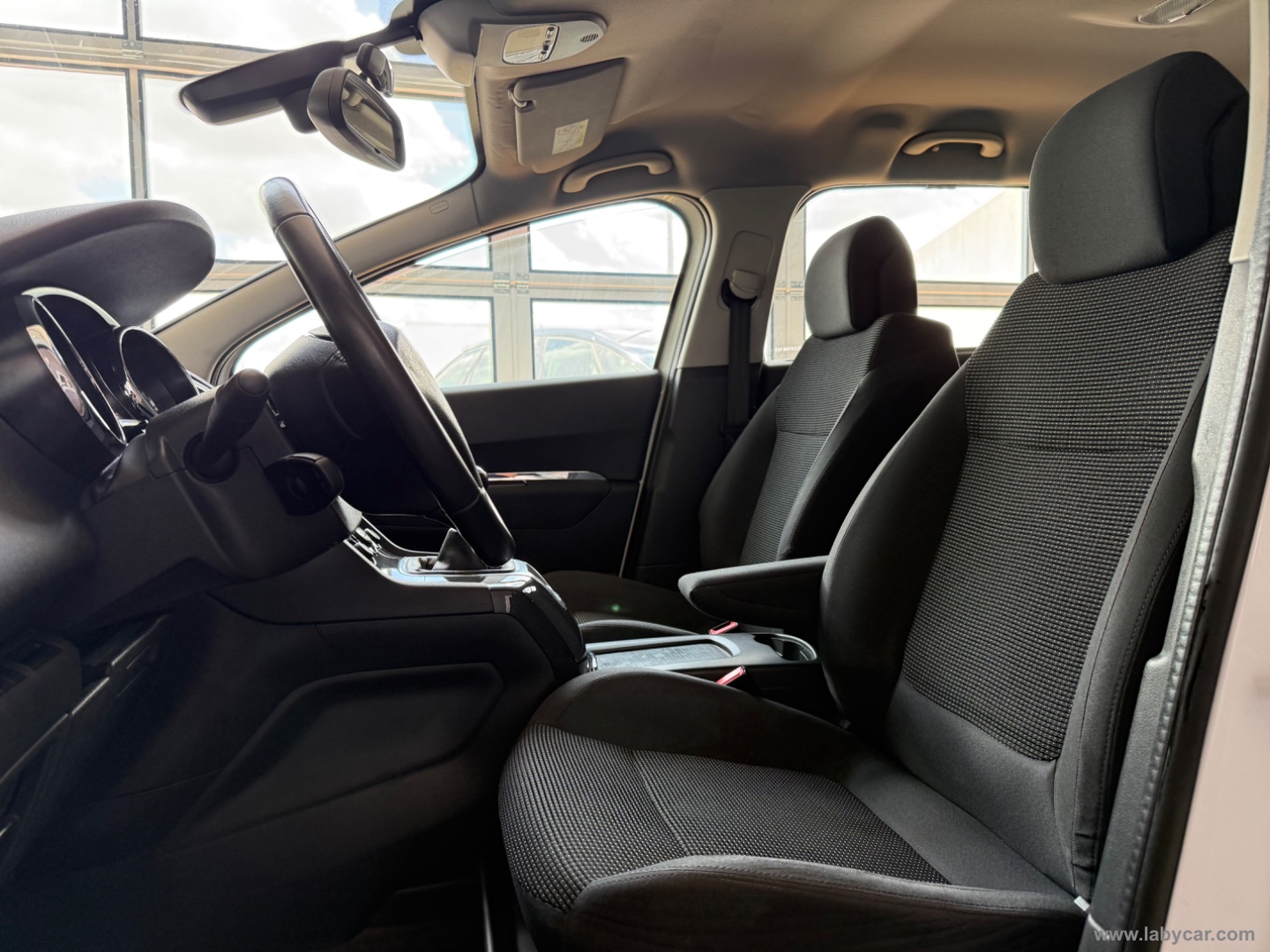 5008 1.6 HDi 115 CV Active - immagine 9
