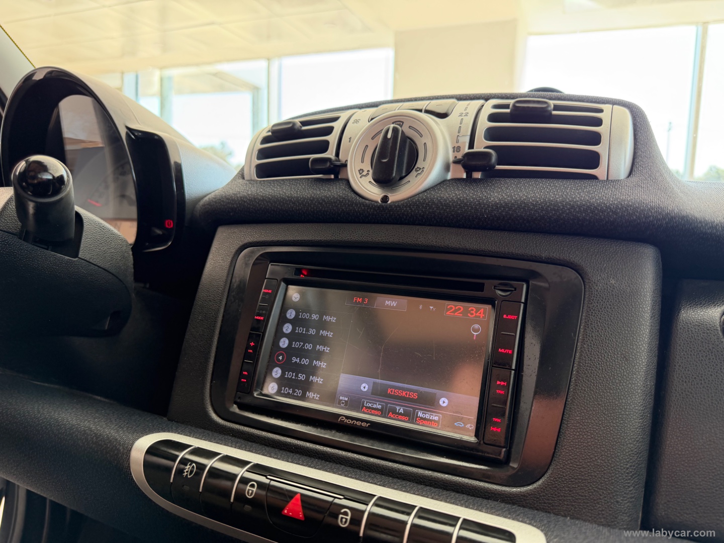 fortwo 1000 52 kW MHD coupé passion - immagine 9
