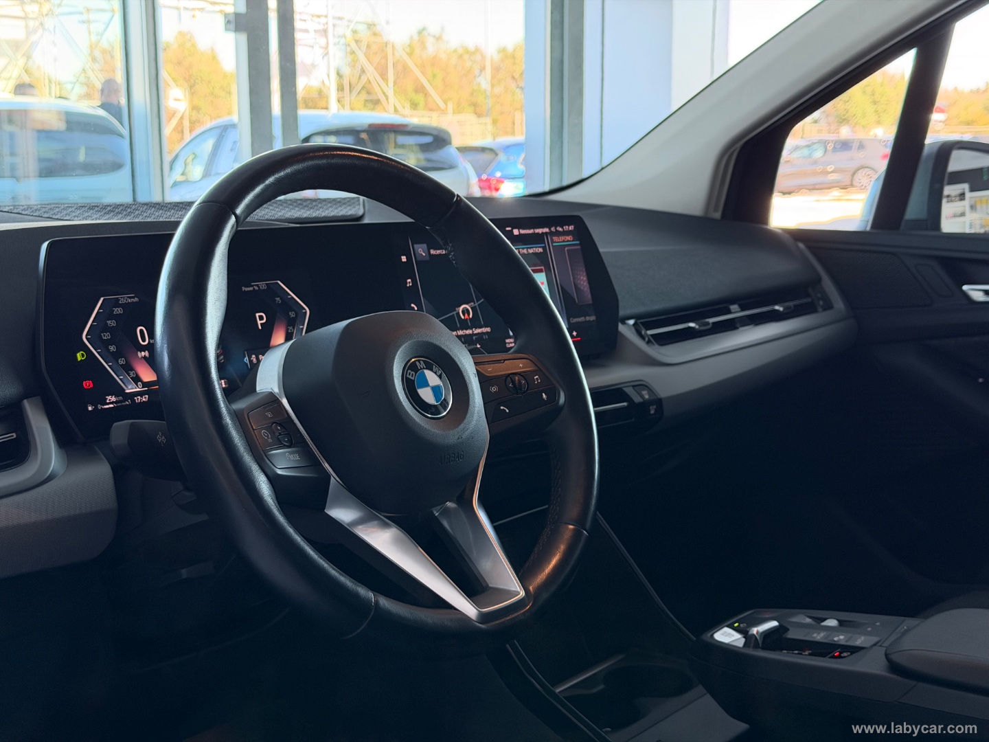 218d Active Tourer Luxury - immagine 9