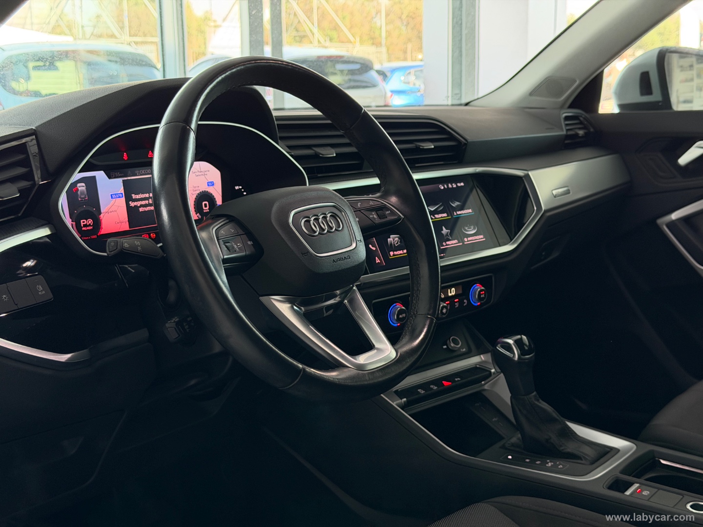 Q3 35 TDI S tronic Business - immagine 9