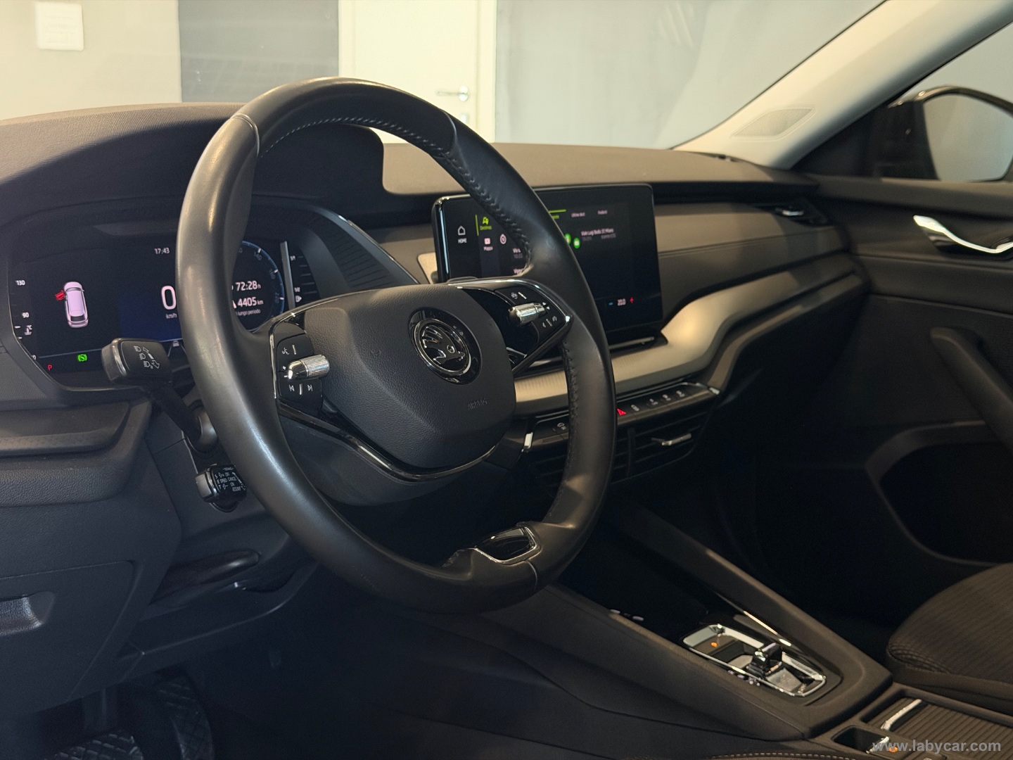 Octavia 2.0 TDI SCR 150CV DSG Wag. Exec. - immagine 9