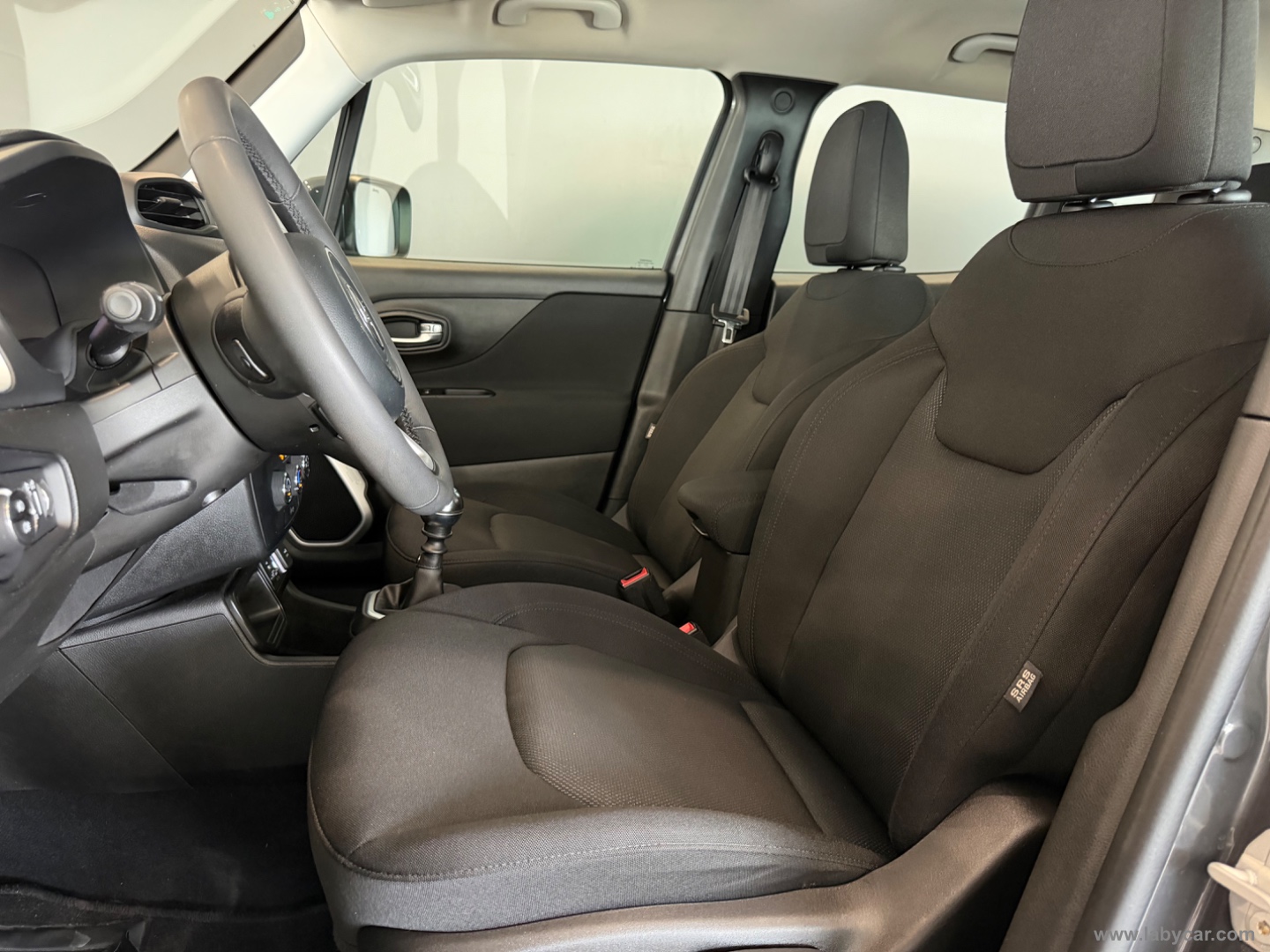 Renegade 1.6 Mjt 130CV Longitude - immagine 9