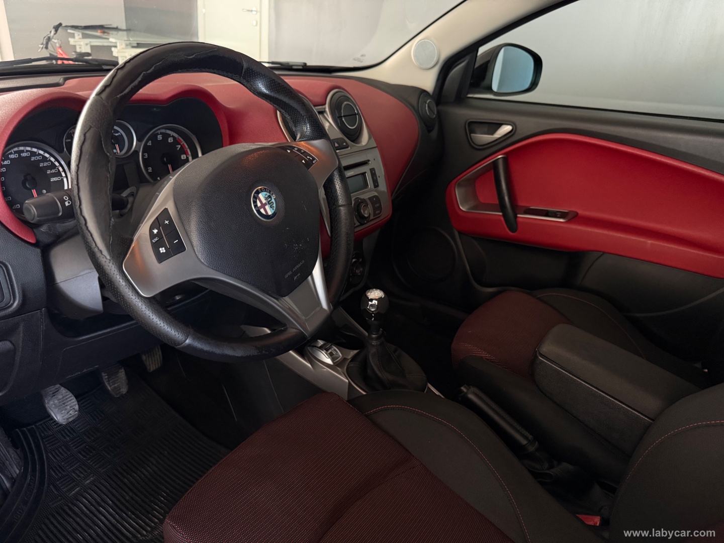 MiTo 1.4 78 CV Distinctive Sport Pack - immagine 9