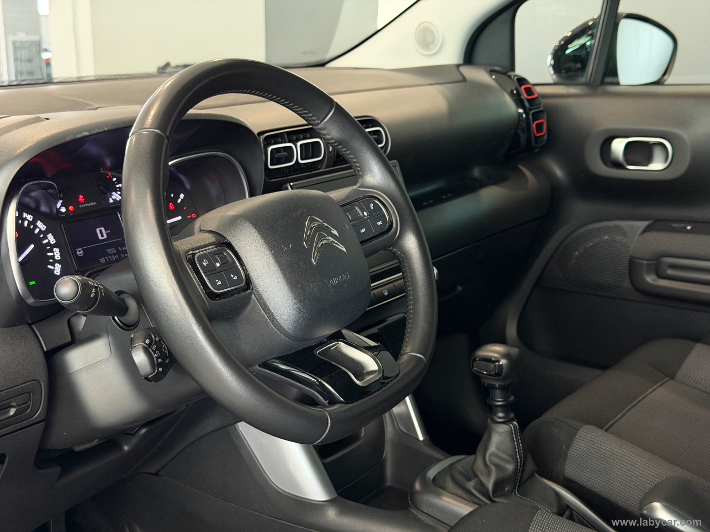 C3 Aircross BlueHDi 100 S&S Shine - immagine 9