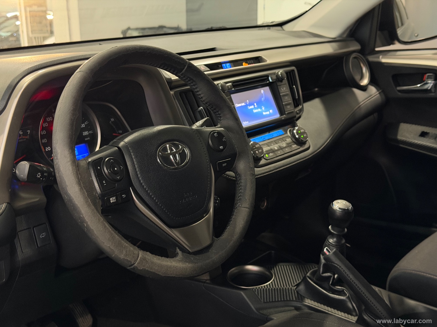 RAV4 2.0 D-4D 2WD - immagine 9