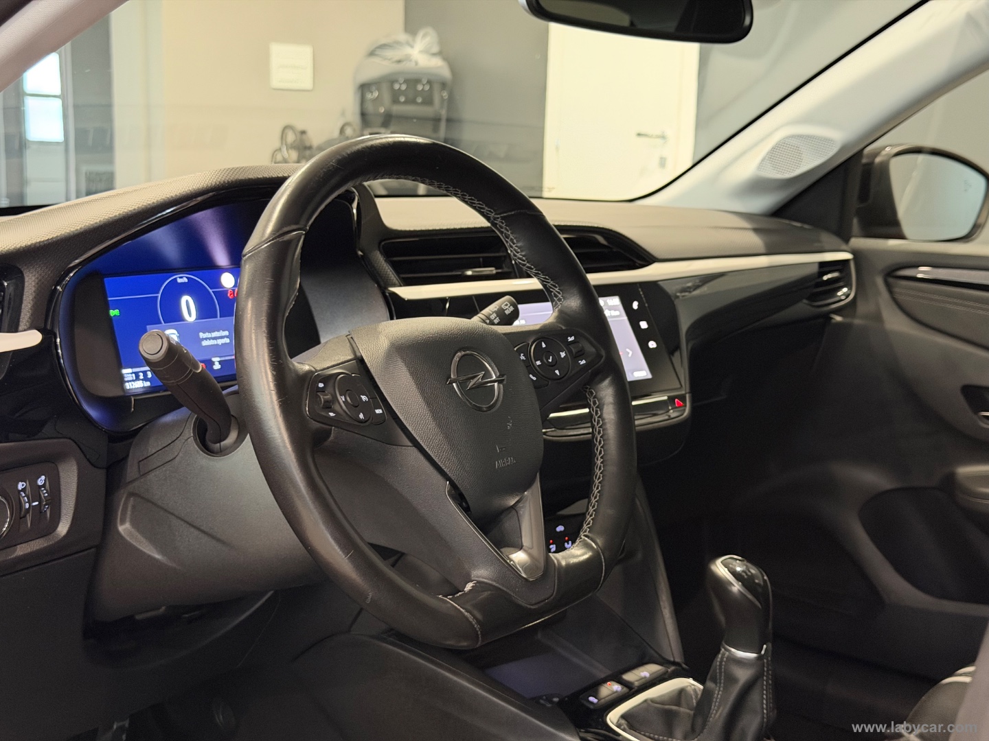 Corsa 1.2 Design & Tech - immagine 9