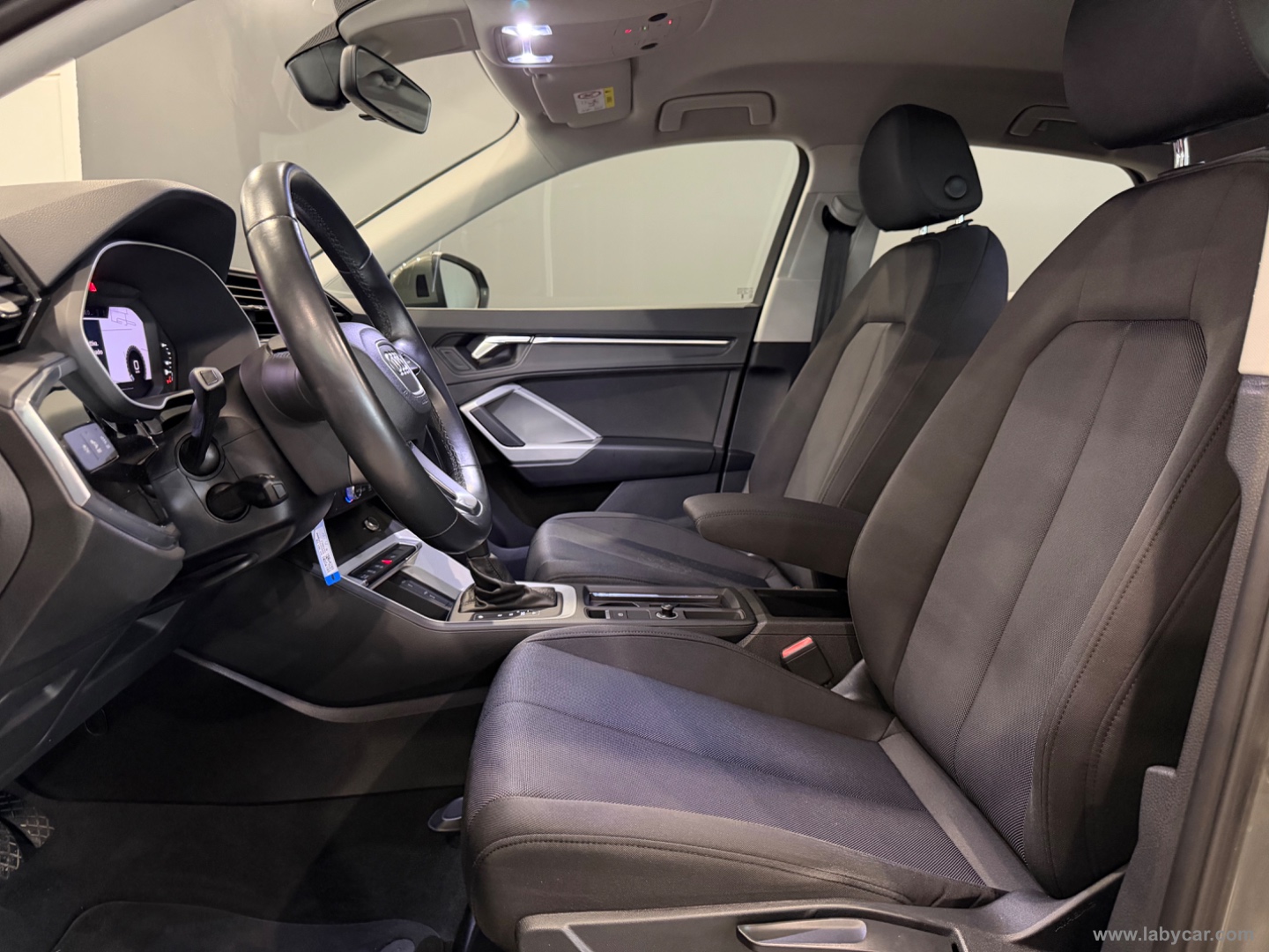 Q3 SPB 40 TDI qu- S tr. Business Plus - immagine 9