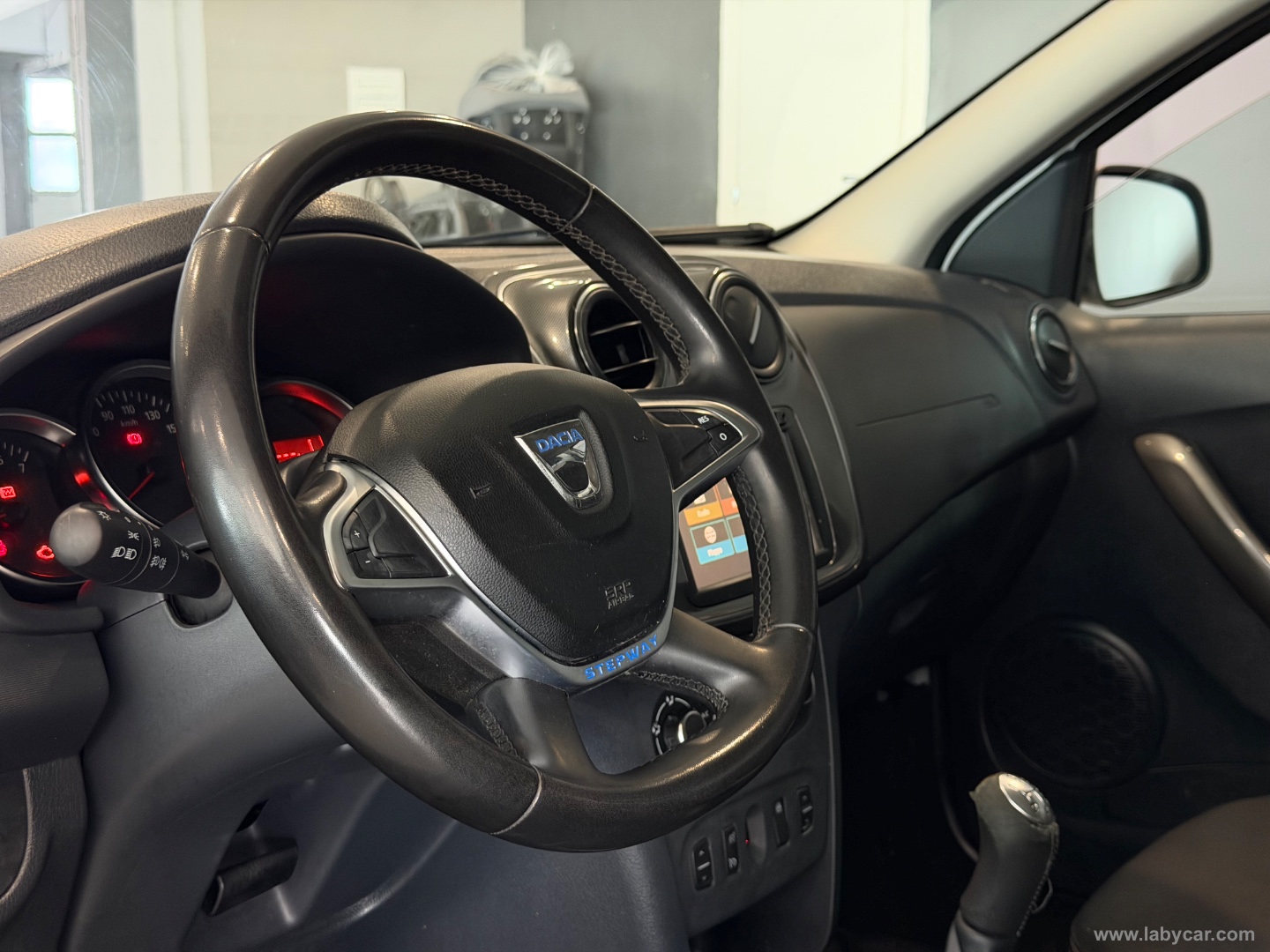 Sandero Stepway 1.5 dCi 8V 90 CV S&S - immagine 9