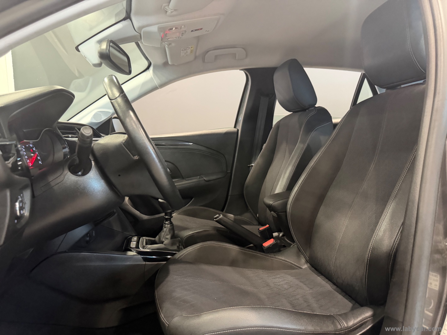 Corsa 1.5 D 100 CV Elegance - immagine 9