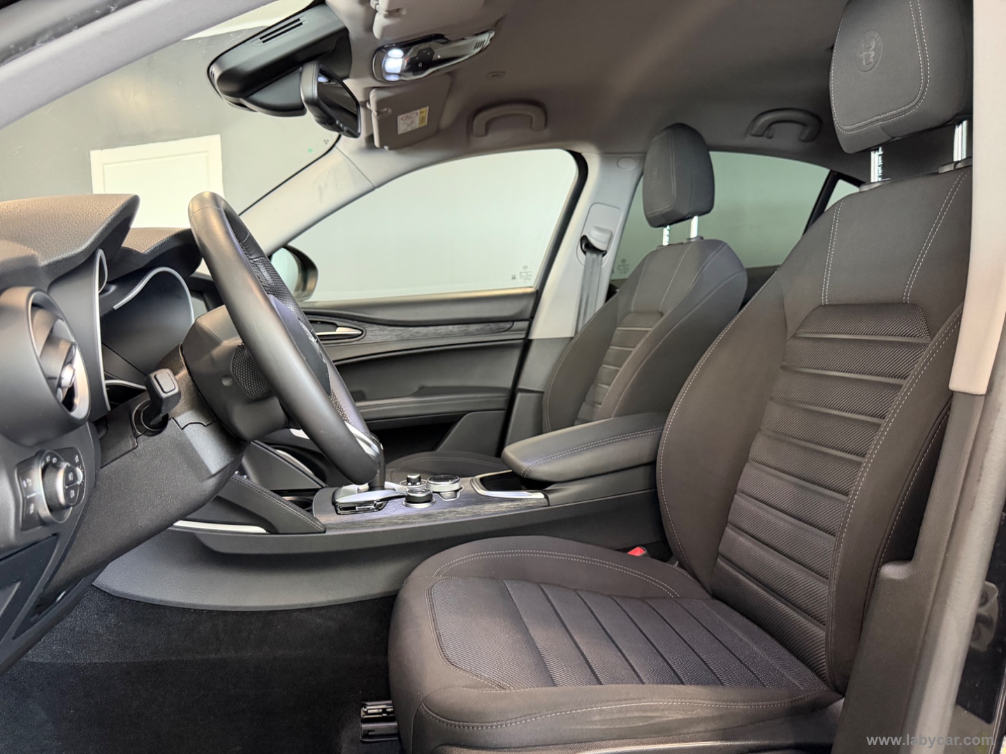 Stelvio 2.2 T.diesel 190 CV AT8 Q4 Bus. - immagine 9