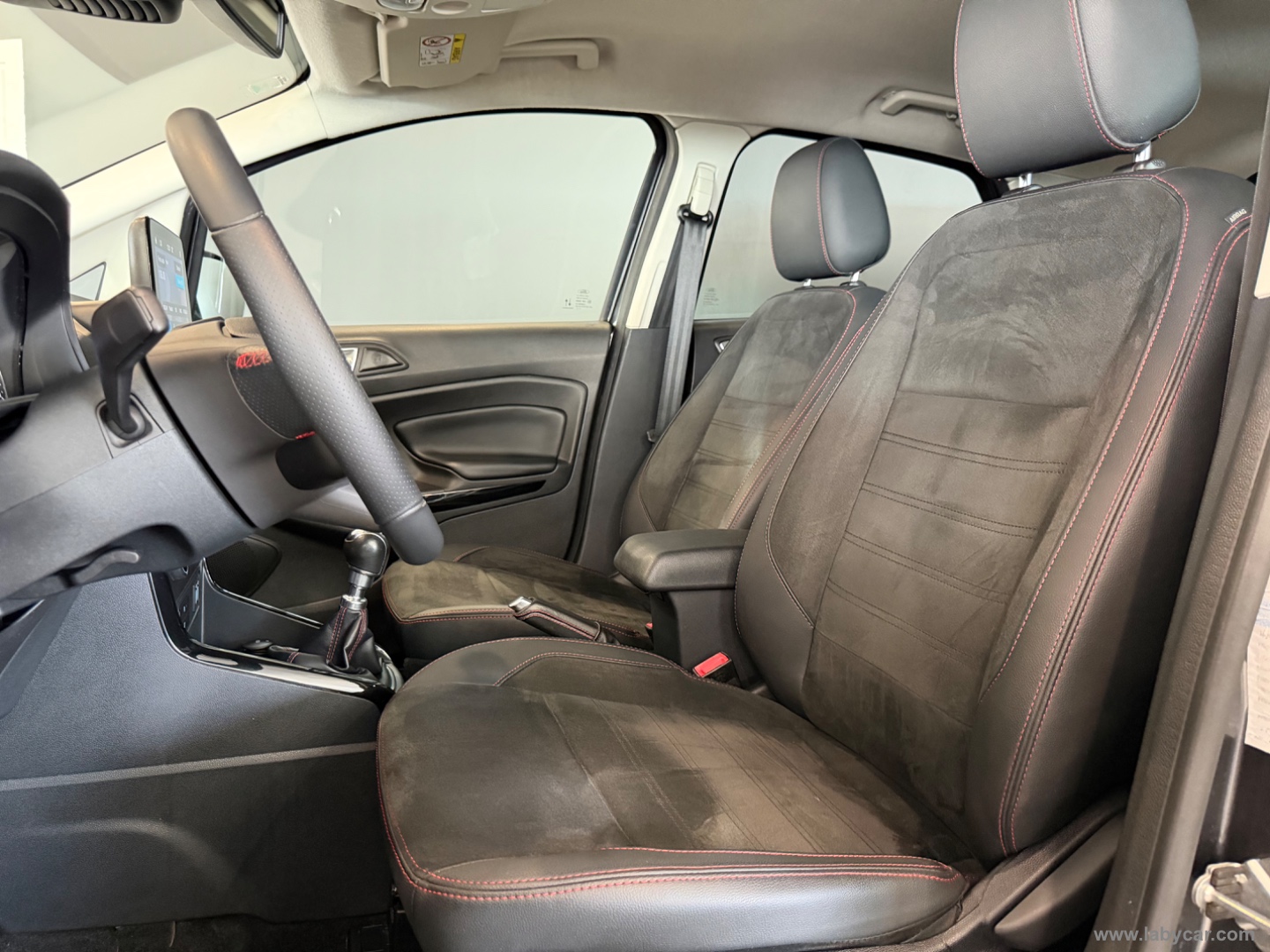 EcoSport 1.0 EcoBoost 125 CV S&S ST-Line - immagine 9