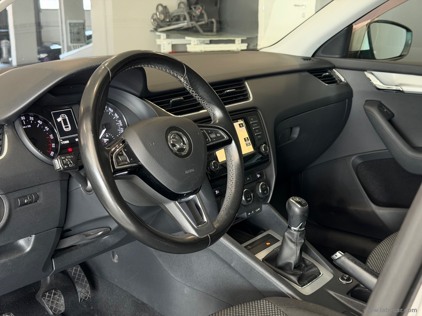 Octavia 1.6 TDI CR 110 CV Wagon Ambition - immagine 9