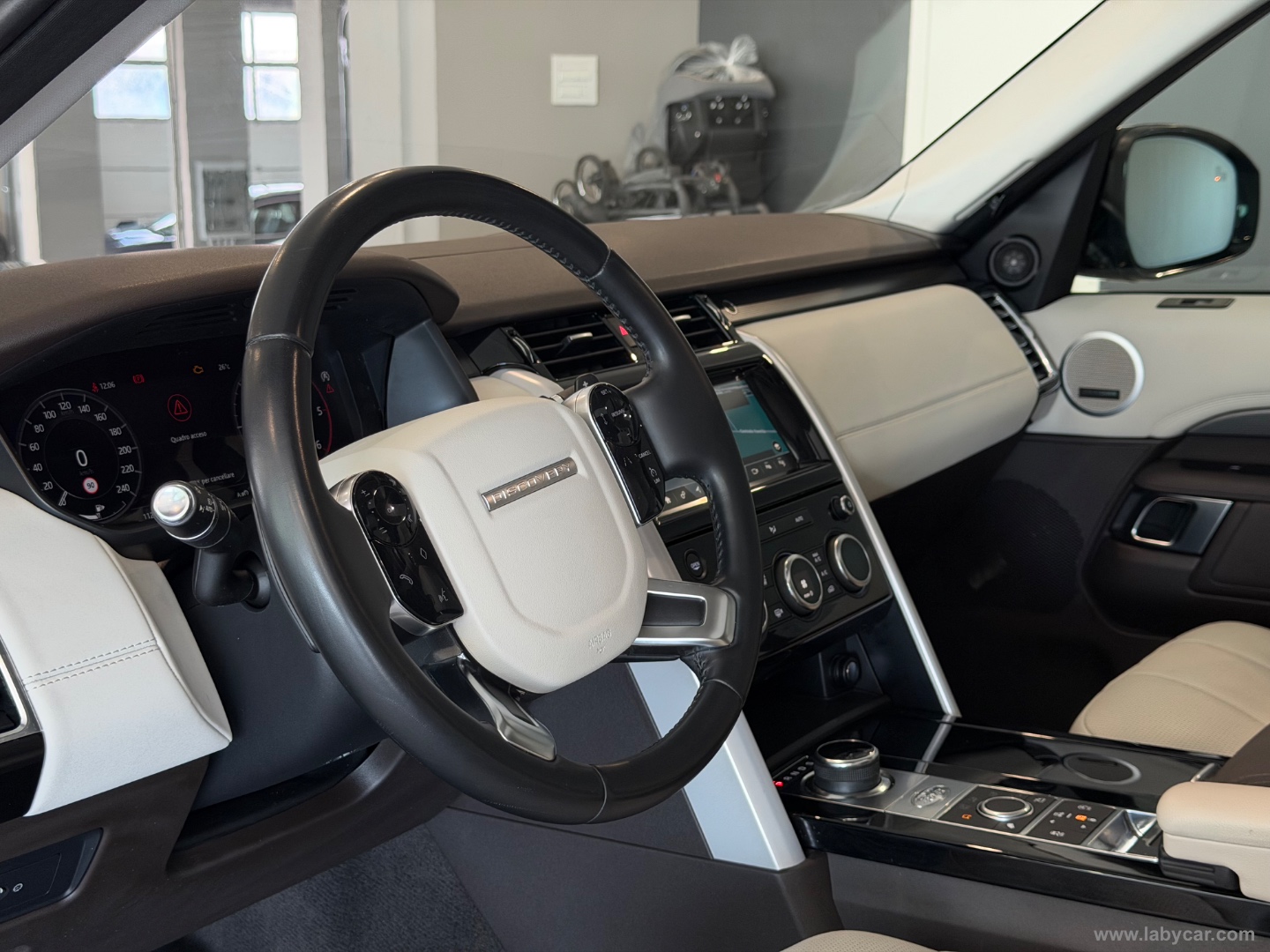Discovery 2.0 SD4 240 CV HSE - immagine 9