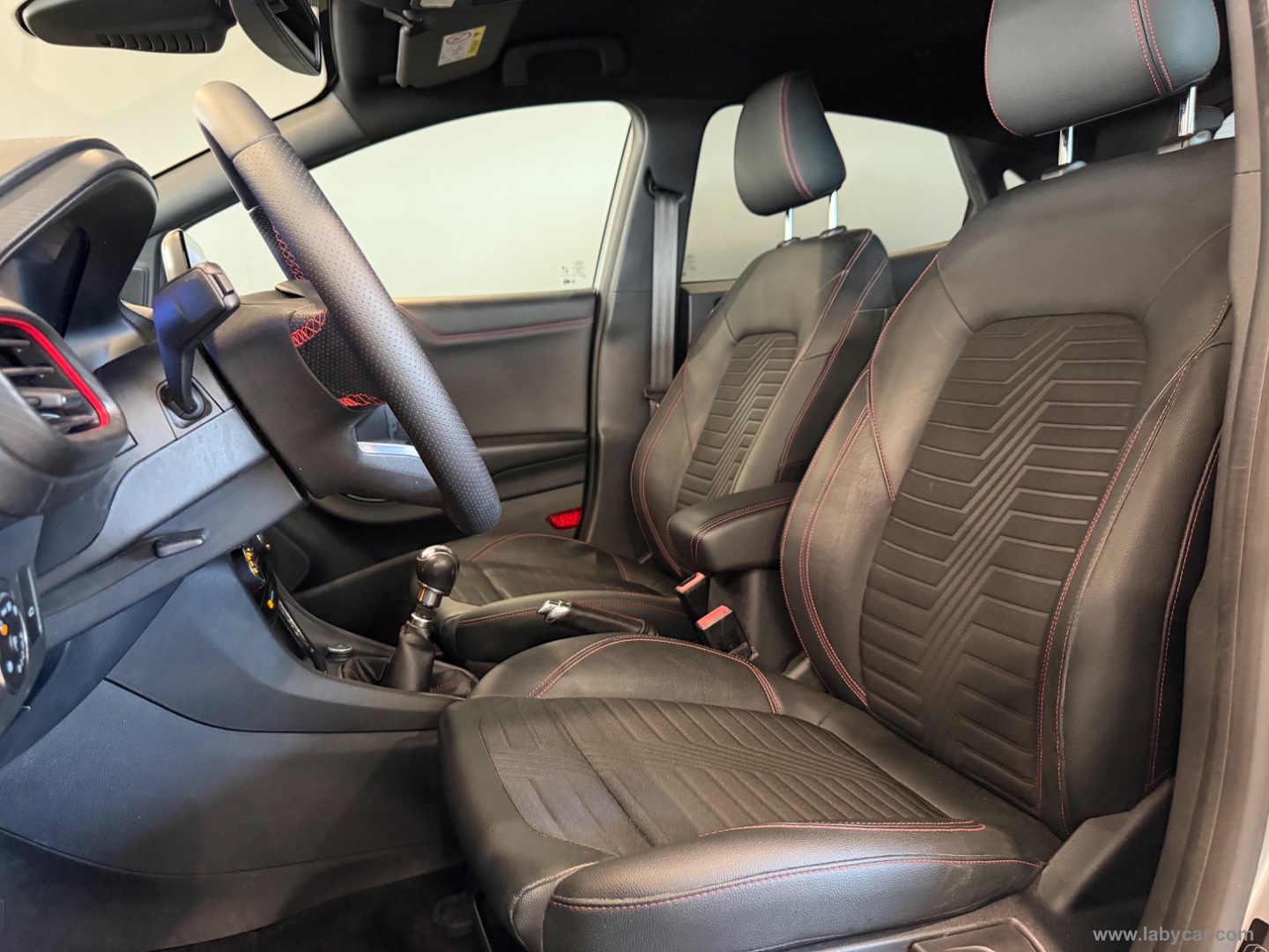 Puma 1.0 EcoBoost 125CV S&S ST-Line X - immagine 9