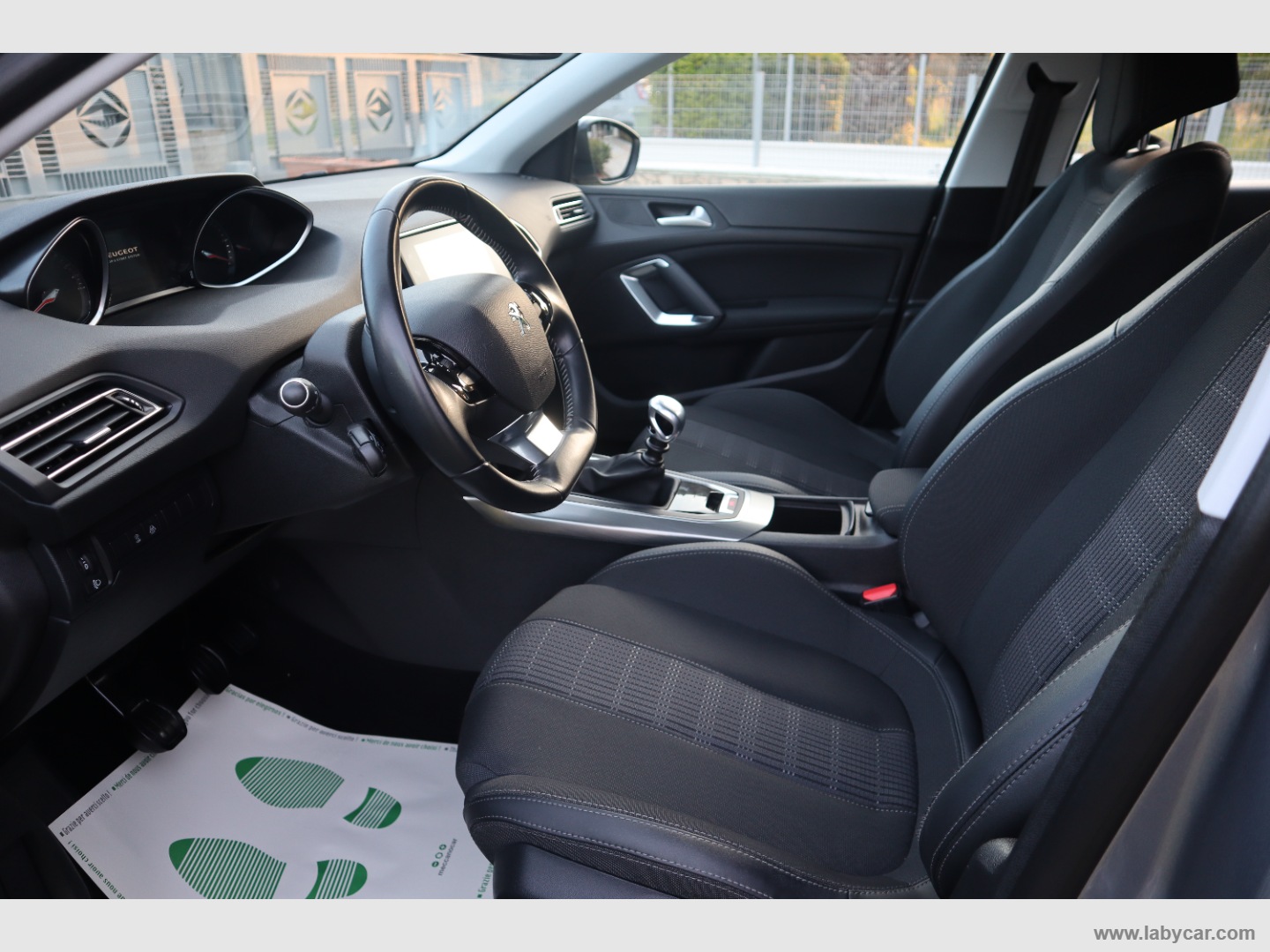 308 BlueHDi 130 S&S SW Allure - immagine 9