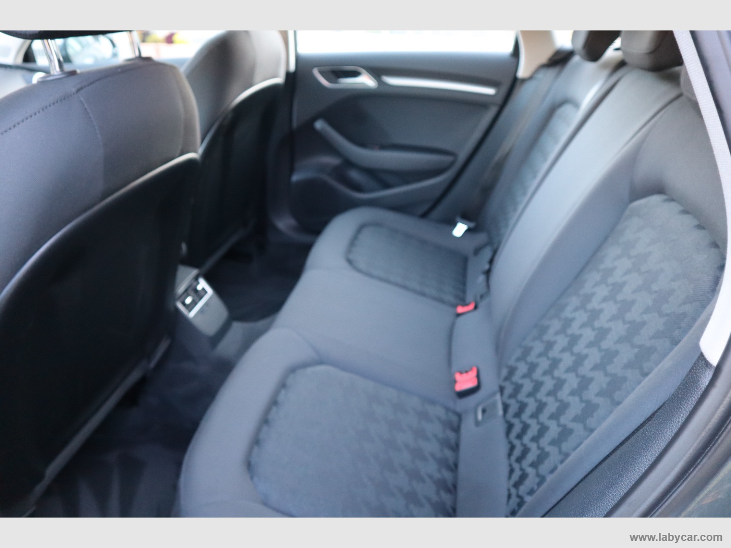 A3 1.6 TDI clean diesel Ambiente - immagine 9