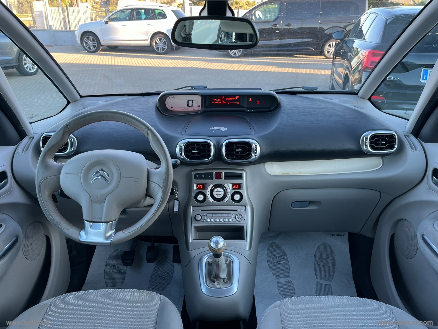 C3 Picasso 1.6 HDi 90 Exclusive - immagine 9