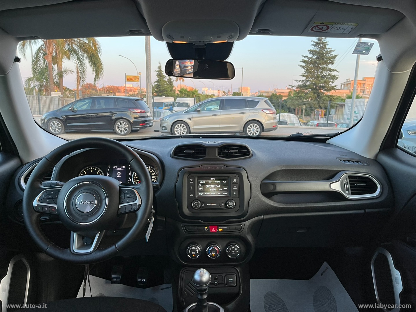 Renegade 1.6 Mjt 120CV Longitude - immagine 9
