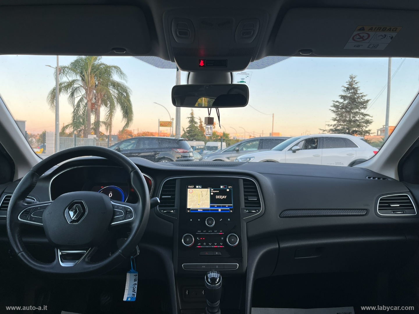 Mégane 1.5 dCi 115 CV Business - immagine 9